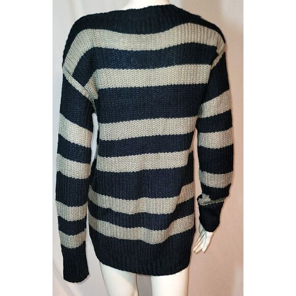 Level Eight Asymmetric Sweater - Size L - Picture 4 of 8